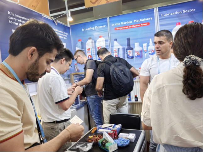 嘉兴东壹油品亮相第138届秋季广交会 润滑油产品矩阵引全球采购商瞩目